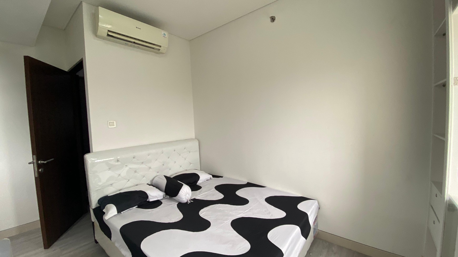 APARTEMEN TRANSPARK CIBUBUR SIAP HUNI FULL FURNISHED DEKAT MALL