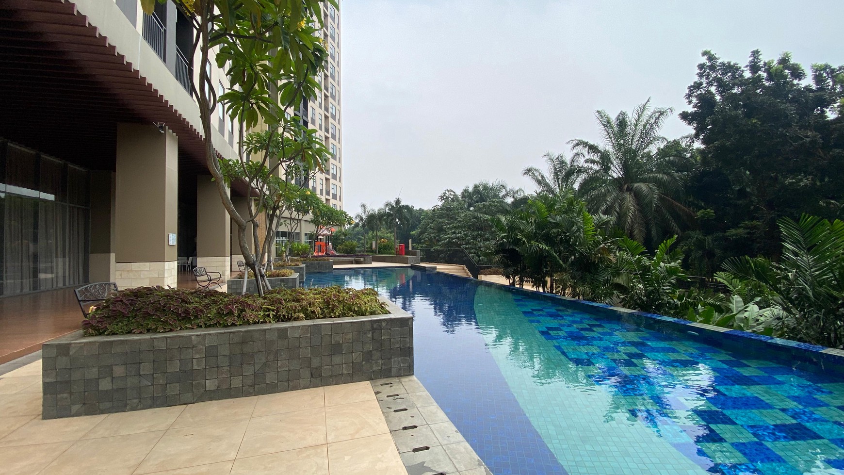 APARTEMEN TRANSPARK CIBUBUR SIAP HUNI FULL FURNISHED DEKAT MALL