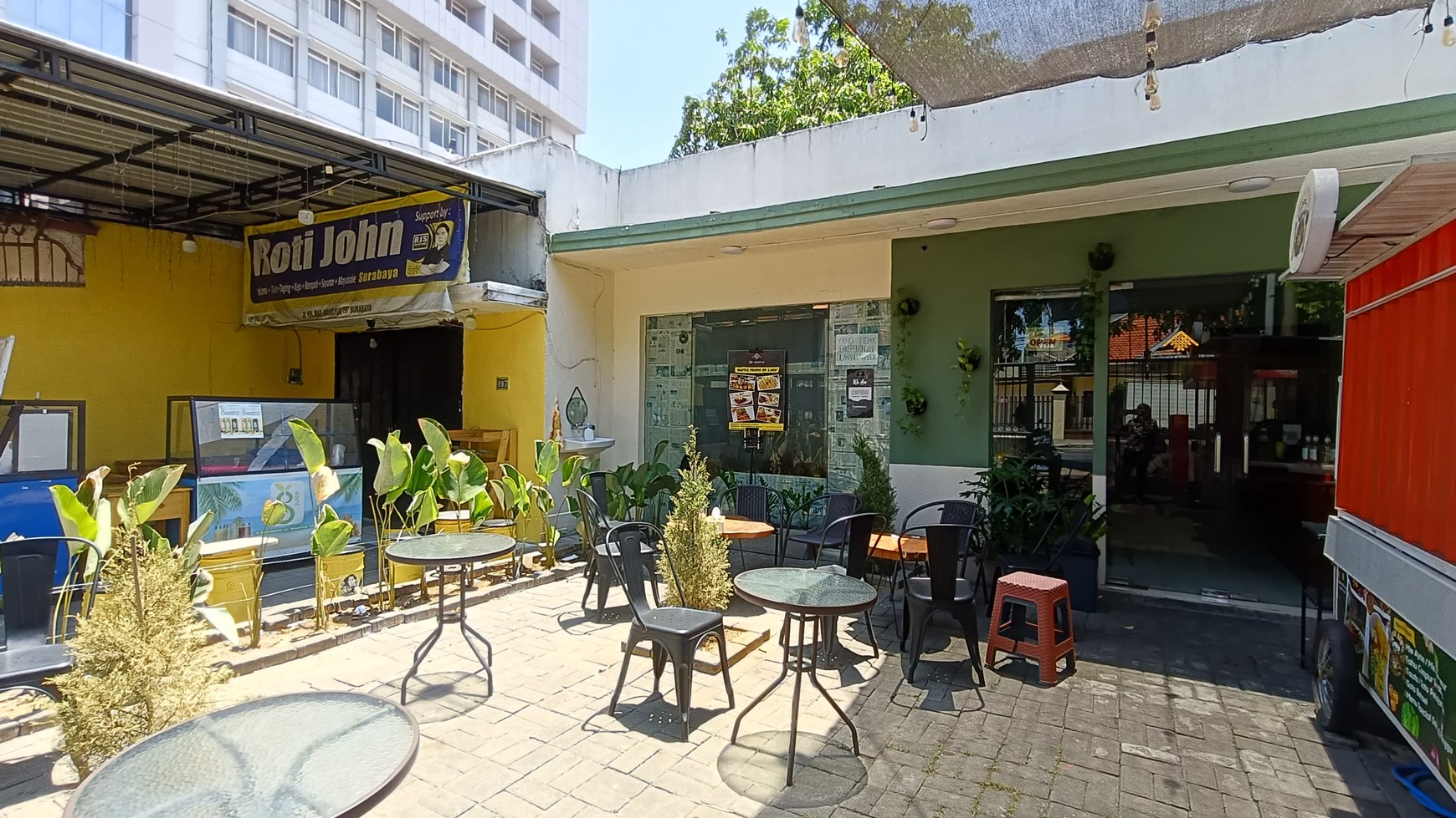 Rumah Hitung Tanah Area Cipete