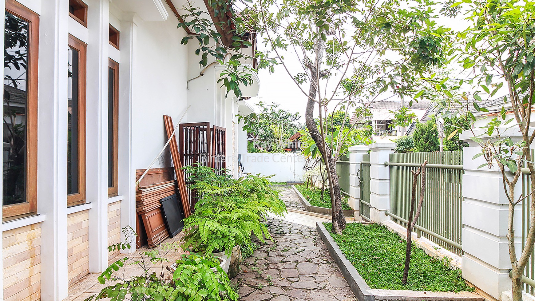 Rumah Siap Huni, HOOK, Asri, dan Lokasi Strategis @Bumi Bintaro Permai, Pesanggrahan