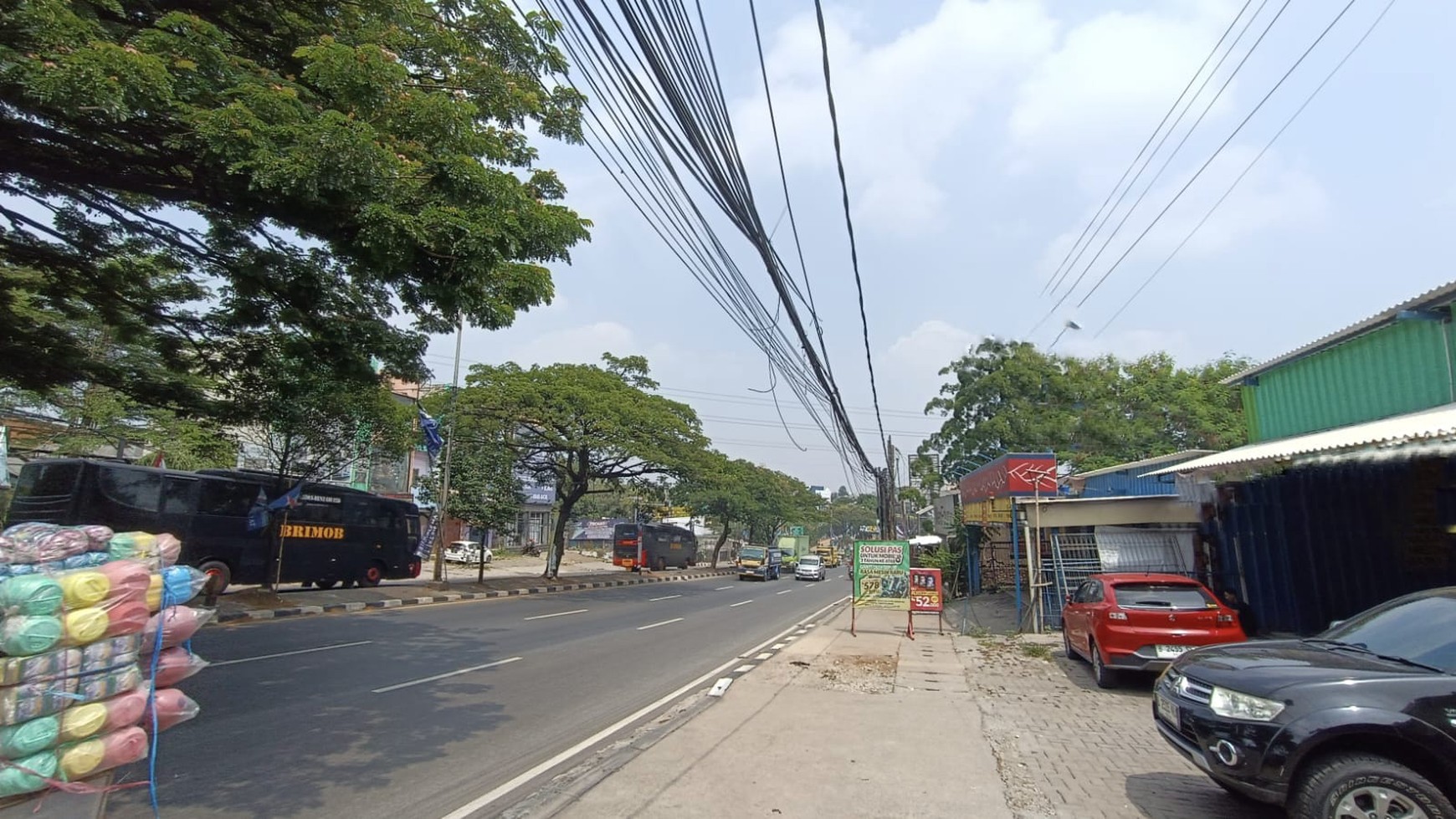 Kavling Komersial terbaik dijalan Raya Alternatif Cibubur terletak di antara CBD dan kota wisata