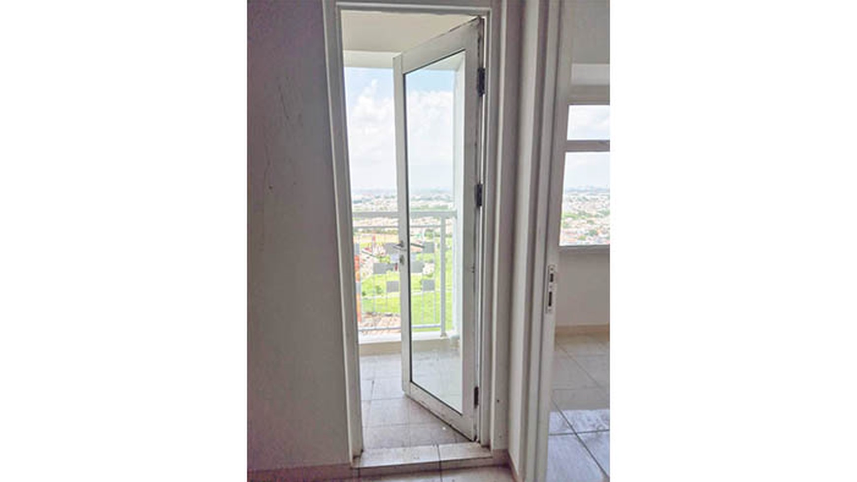 Apartemen Springlake Twr Basela, Bekasi