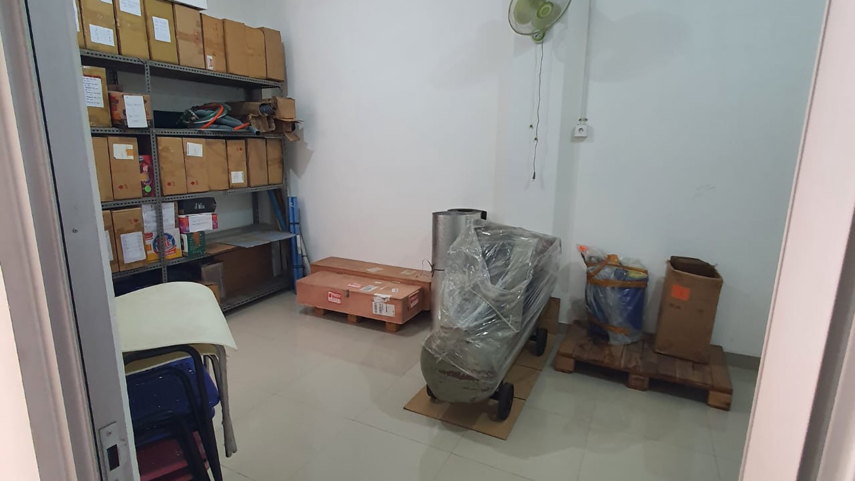 Gudang ada kantor siap pakai, Lokasi strategis di Pergudangan Central Cakung 