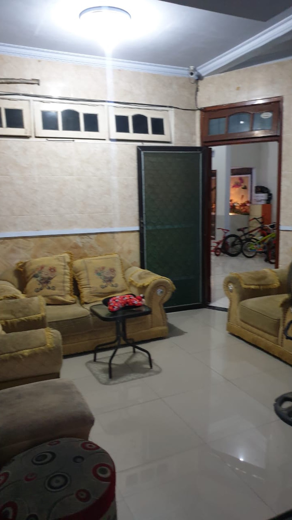 1797. Dijual Rumah Raya Wates , Mojokerto 