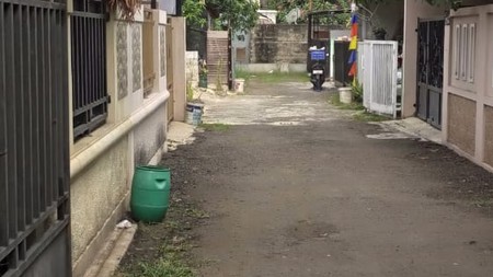 Rumah Siap Huni 1.5 lantai Ciganjur,Jagakarsa