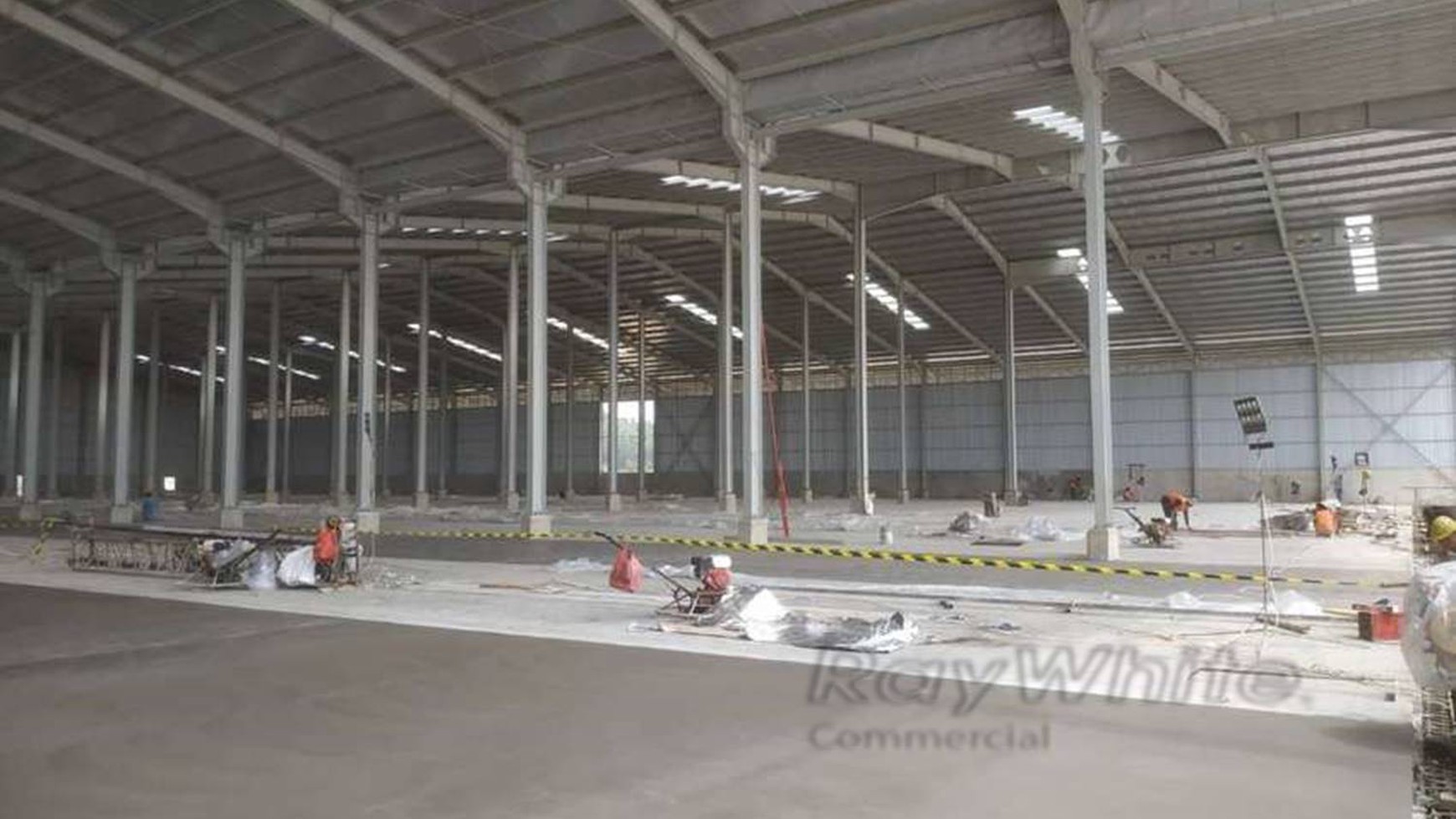 Gudang Baru 36480 m2 Delta Silicon 8 Lippo Cikarang Siap Pakai