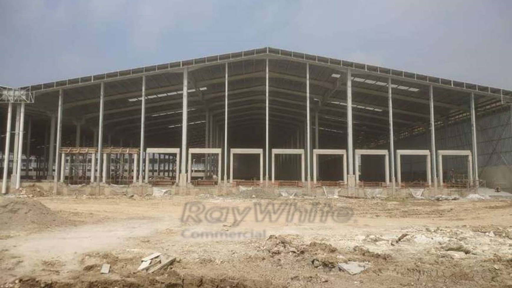 Gudang Baru 36480 m2 Delta Silicon 8 Lippo Cikarang Siap Pakai