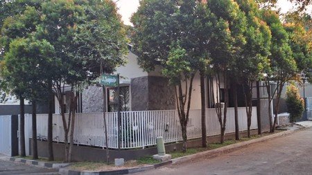 Rumah nyaman di daerah elite Pondok Hijau, dekat dengan Kampus, Sekolah, dan Kawasan Komersil