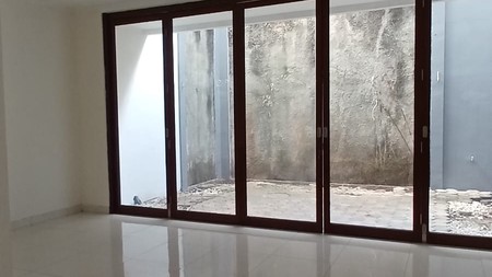 Disewakan Rumah Premium di Cluster Bintaro Jaya Sektor 9