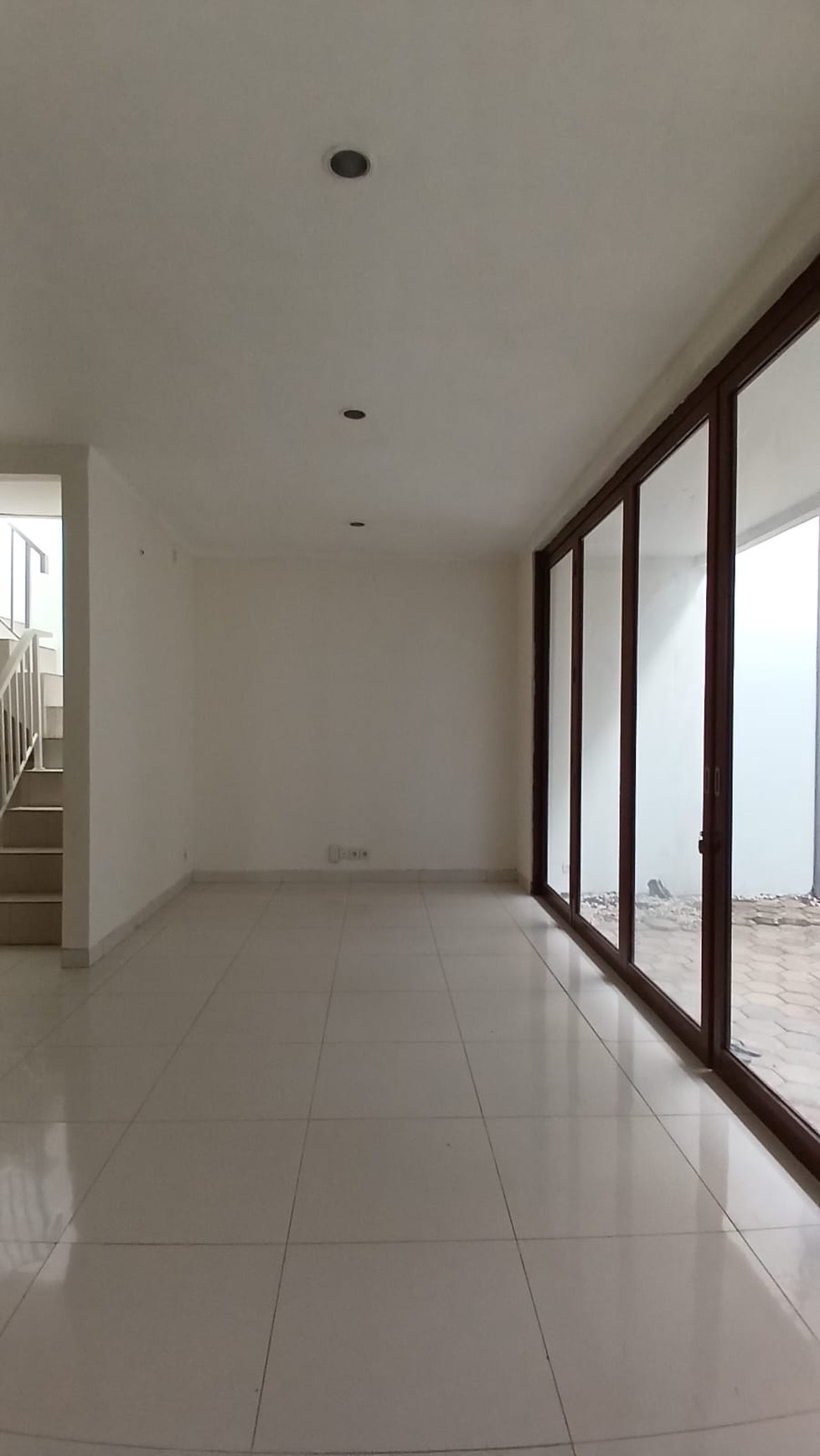 Disewakan Rumah Premium di Cluster Bintaro Jaya Sektor 9