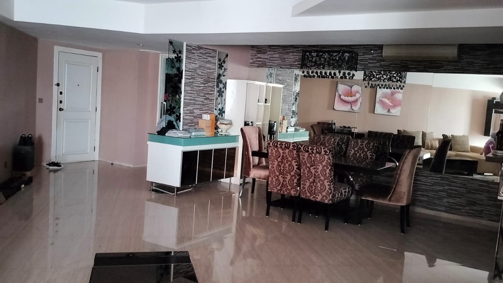 Apartemen Siap Huni Lokasi Strategis dan Premium @Taman Anggrek