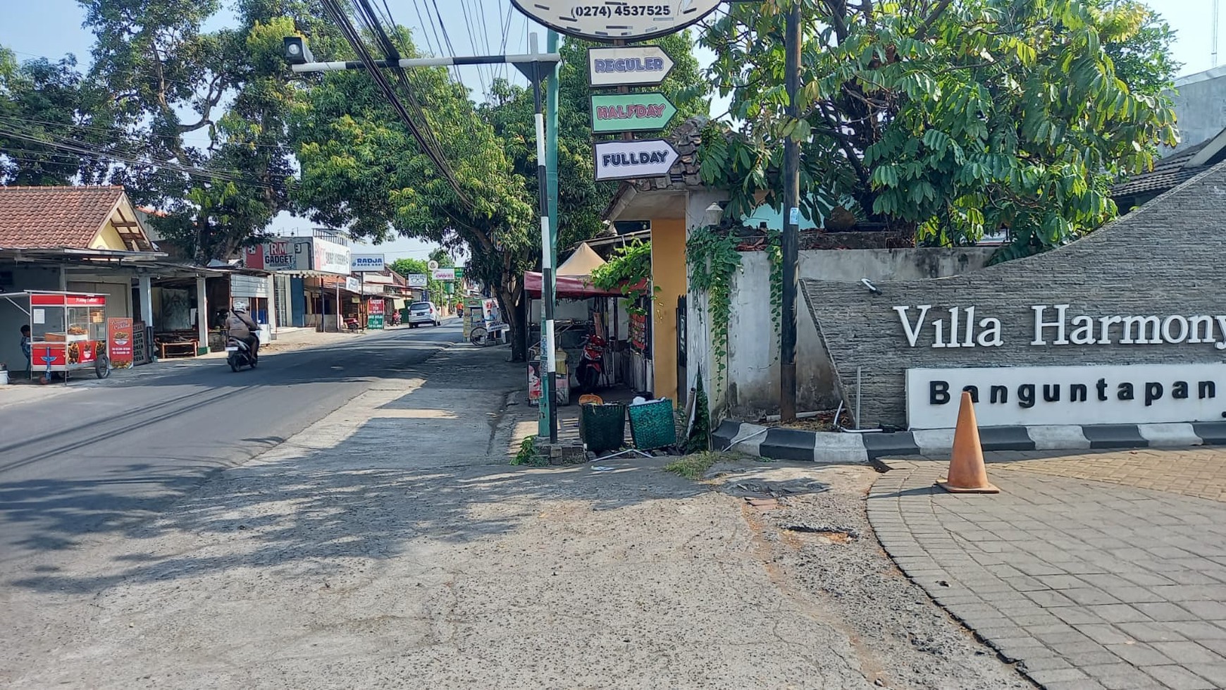 Rumah 2 Lantai Dalam Perum Villla Harmoni Banguntapan Bantul 