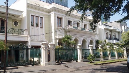 Rumah Mewah di Mega Kuningan Jakarta Selatan