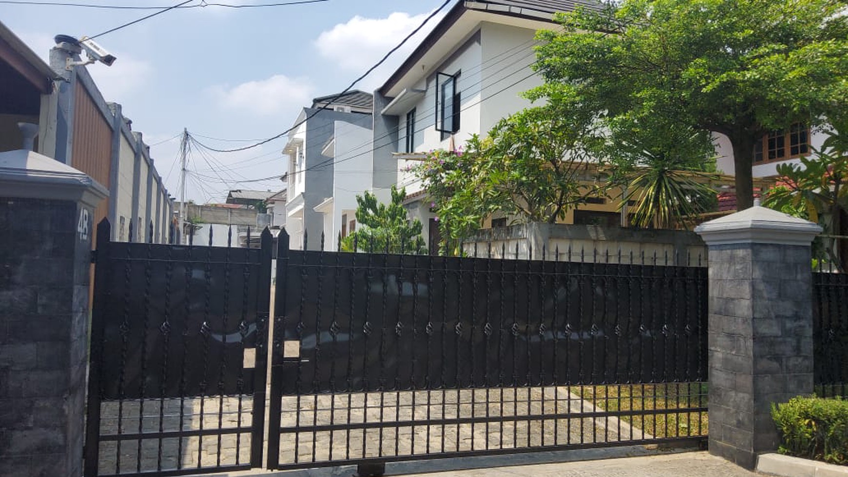 Rumah Baru  Asri dan Nyaman di Cluster daerah Cipedak, Jagakarsa