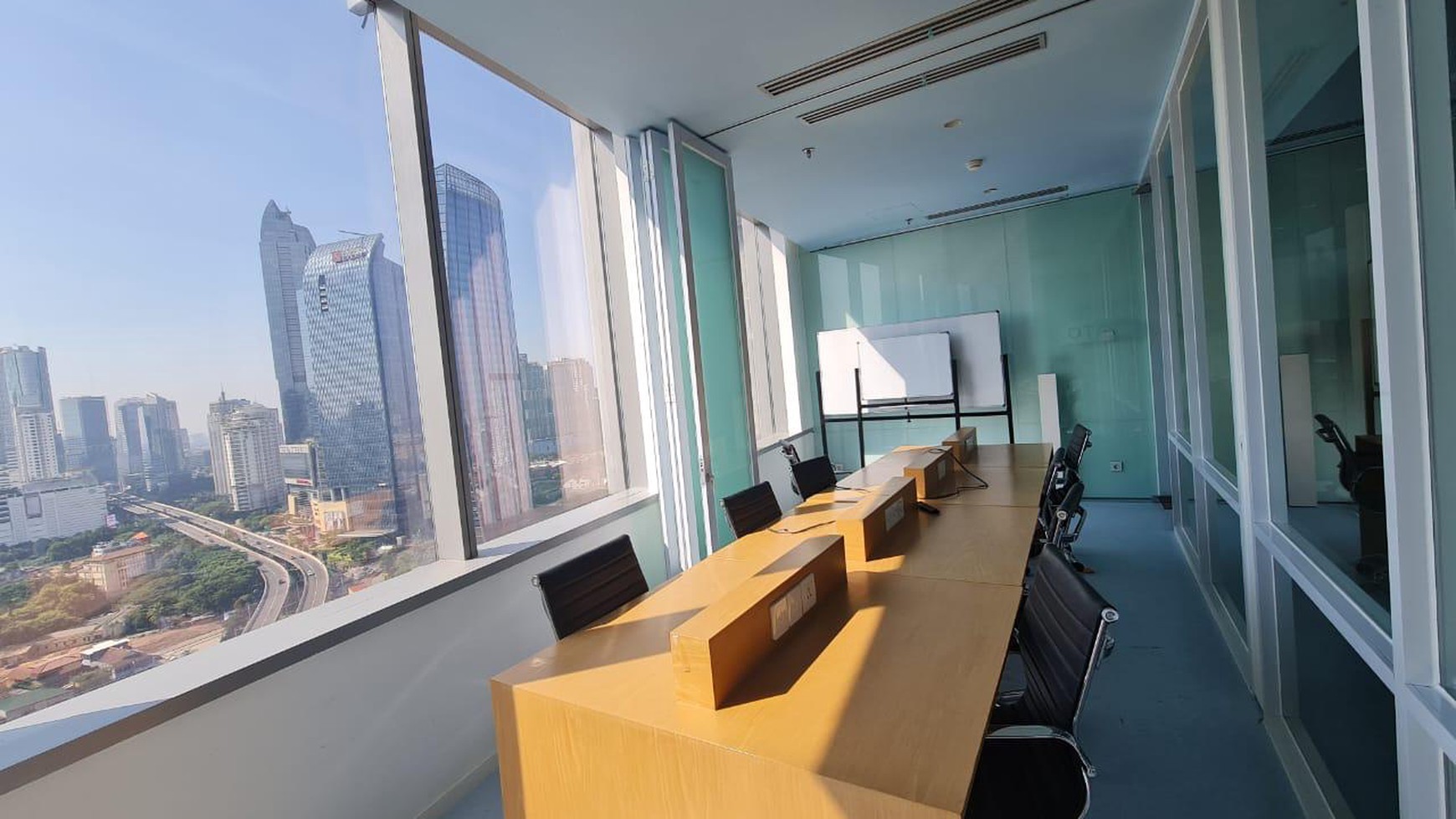 Dijual Office Space Siap Pakai dan Lokasi Strategis @Setiabudi