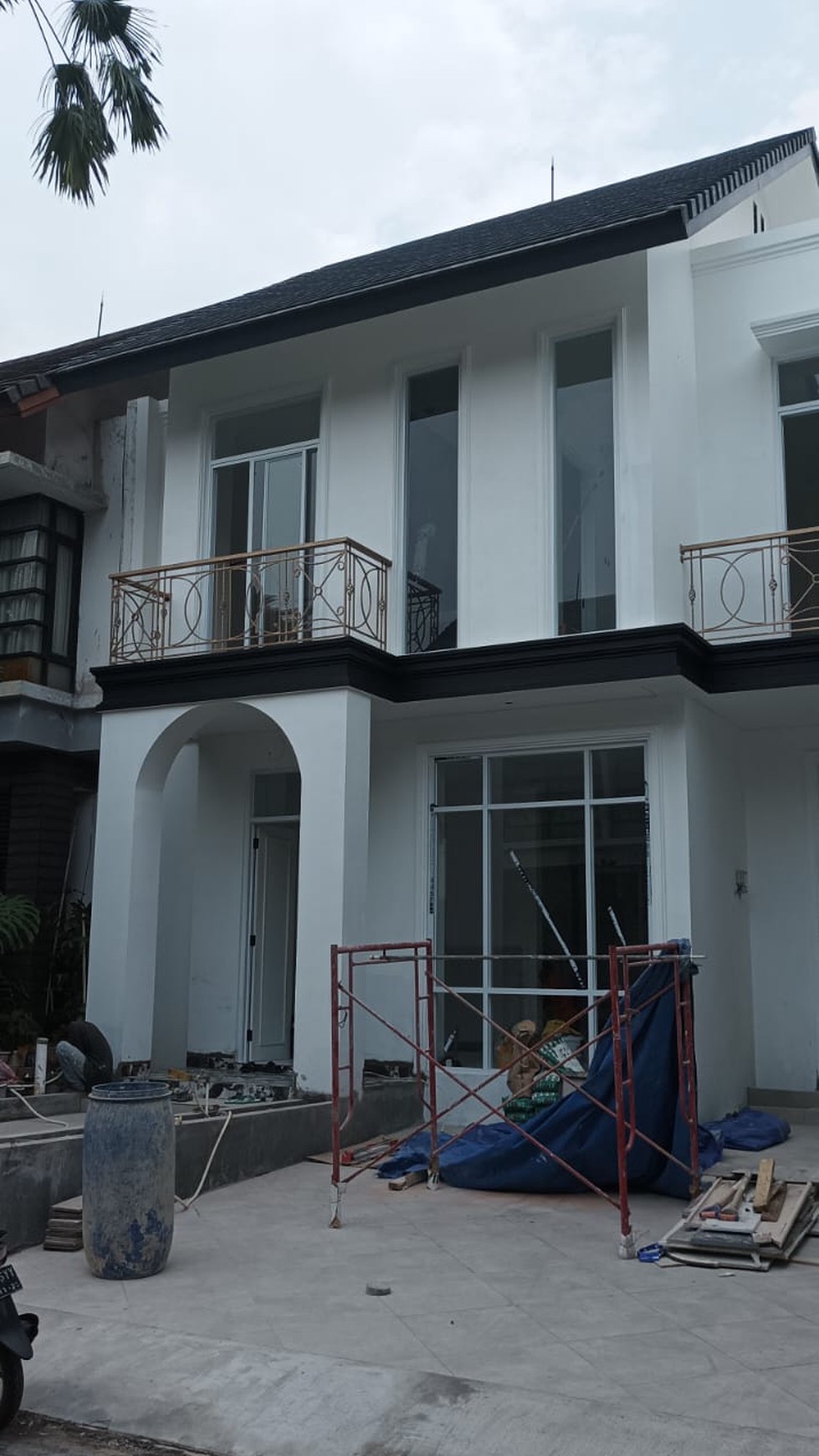 Rumah dalam cluster siap huni di dalam Cluster di Bintaro Sektor 9