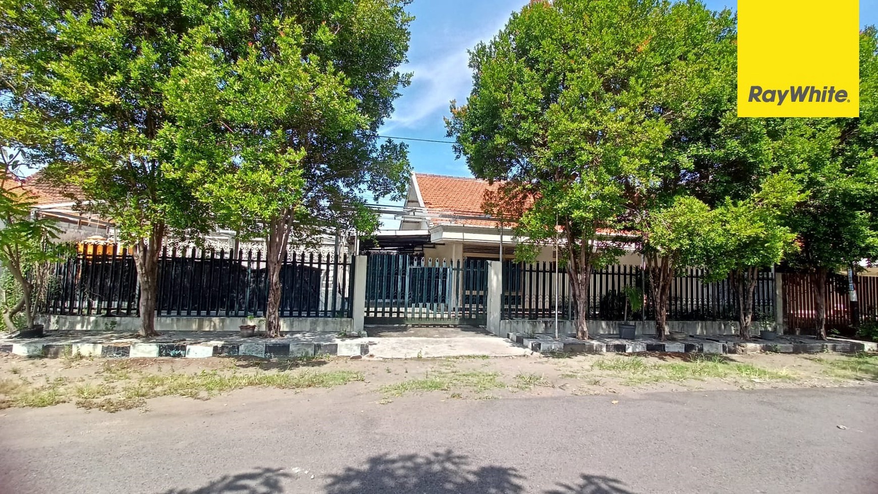 Dijual Rumah di Tenggilis Mejoyo Selatan Surabaya