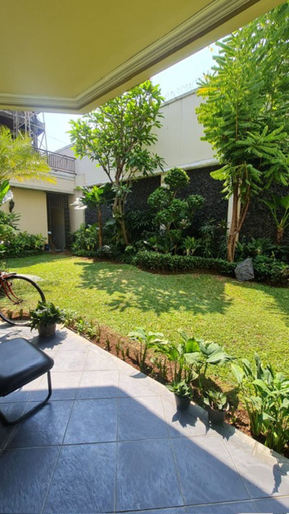  rumah mewah dan cantik Simprug Garden 