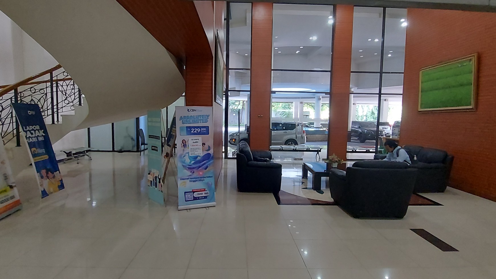 Ruang Kantor Strategis di Apartemen Cervino Tebet