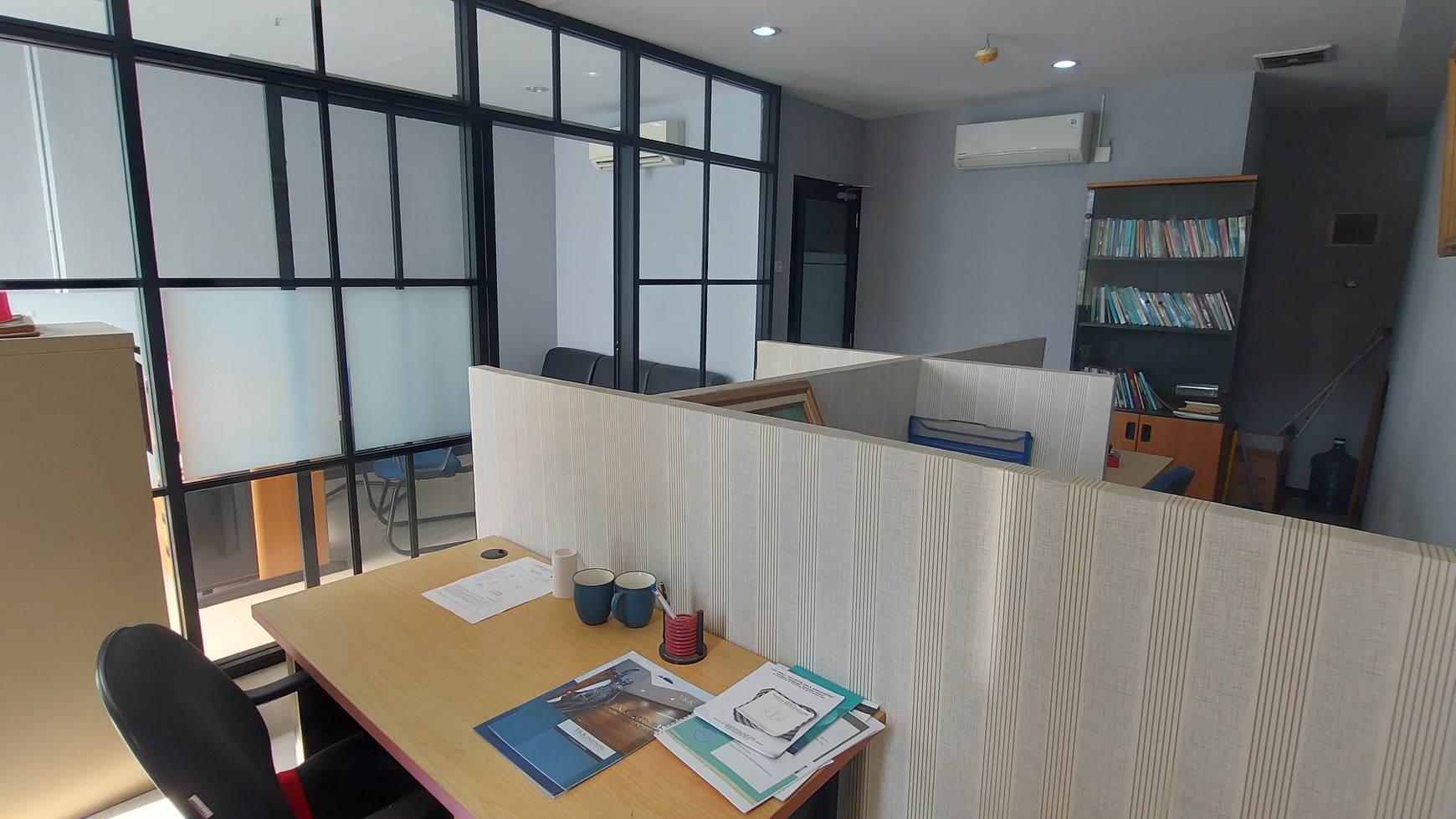 Ruang Kantor Strategis di Apartemen Cervino Tebet