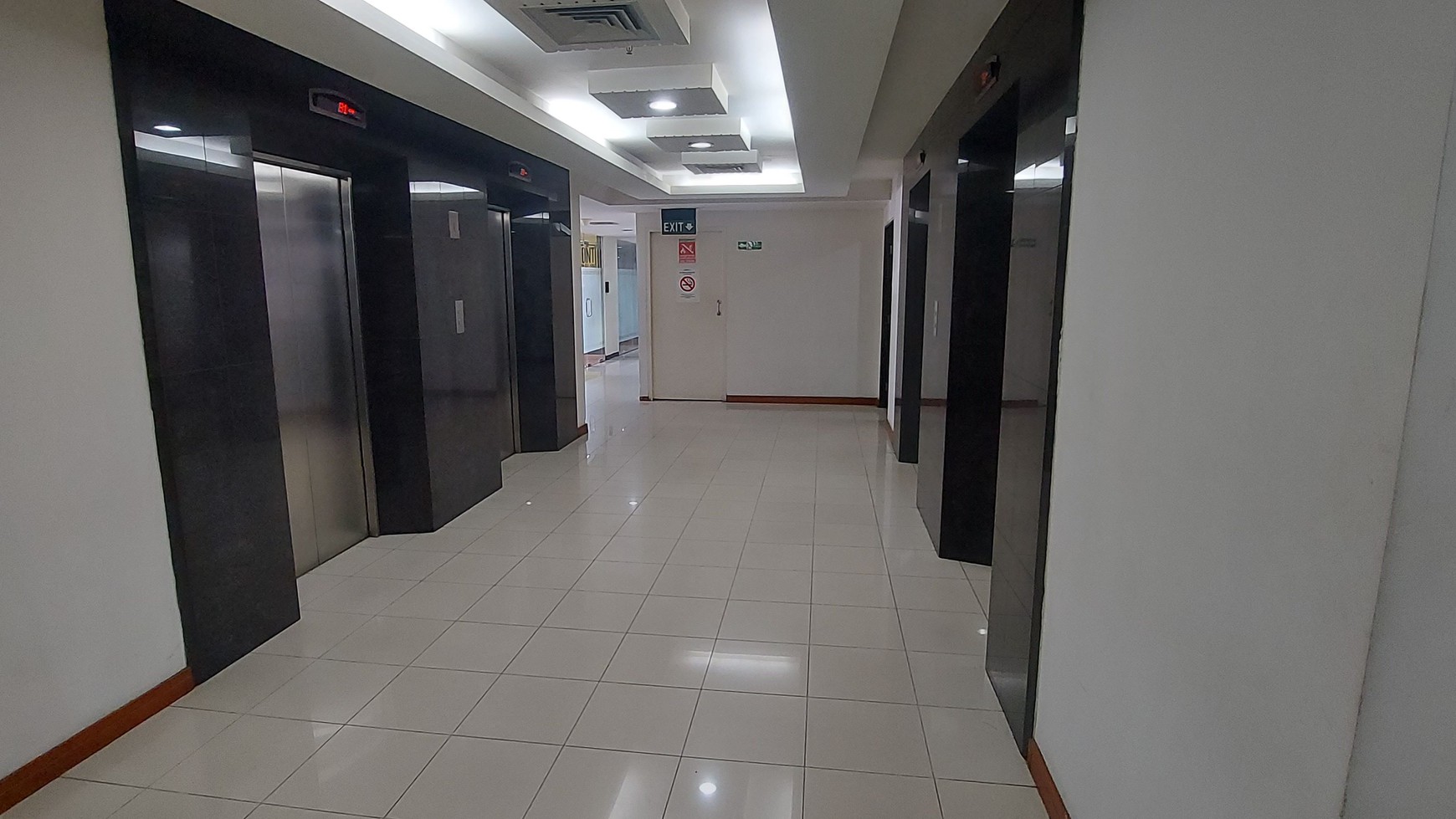 Ruang Kantor Strategis di Lantai 1 Apartemen Cervino Tebet