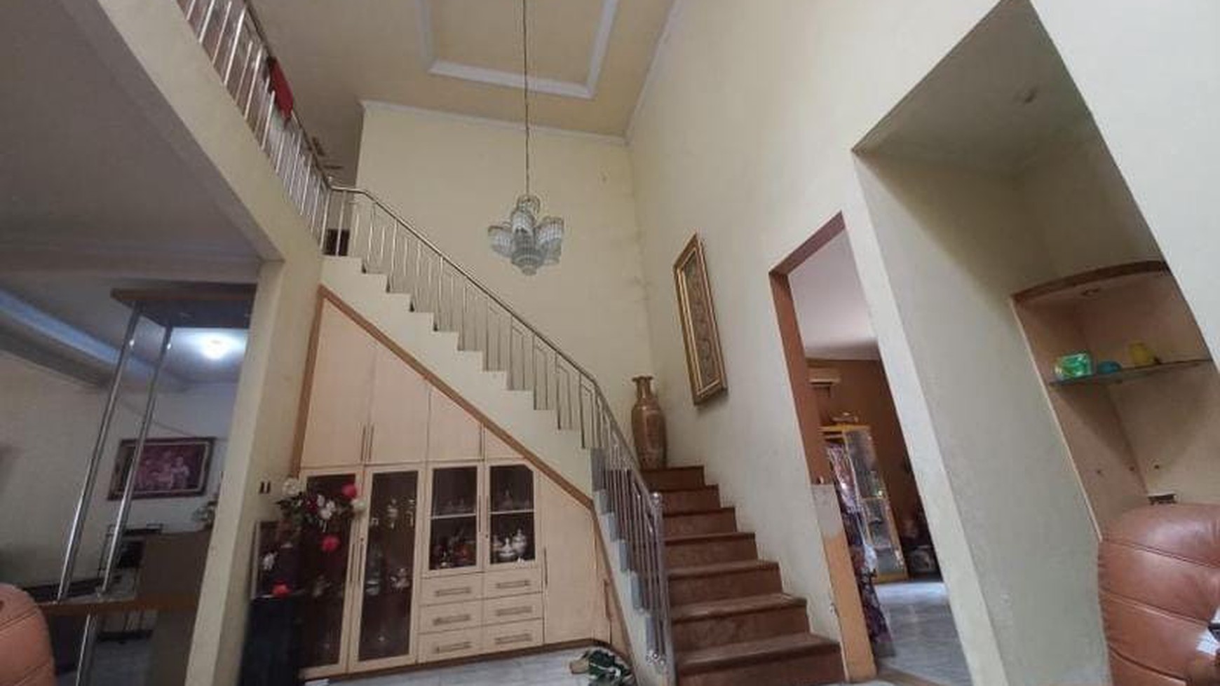 Rumah Mewah Dalam Townhouse Full Furnished di Condet