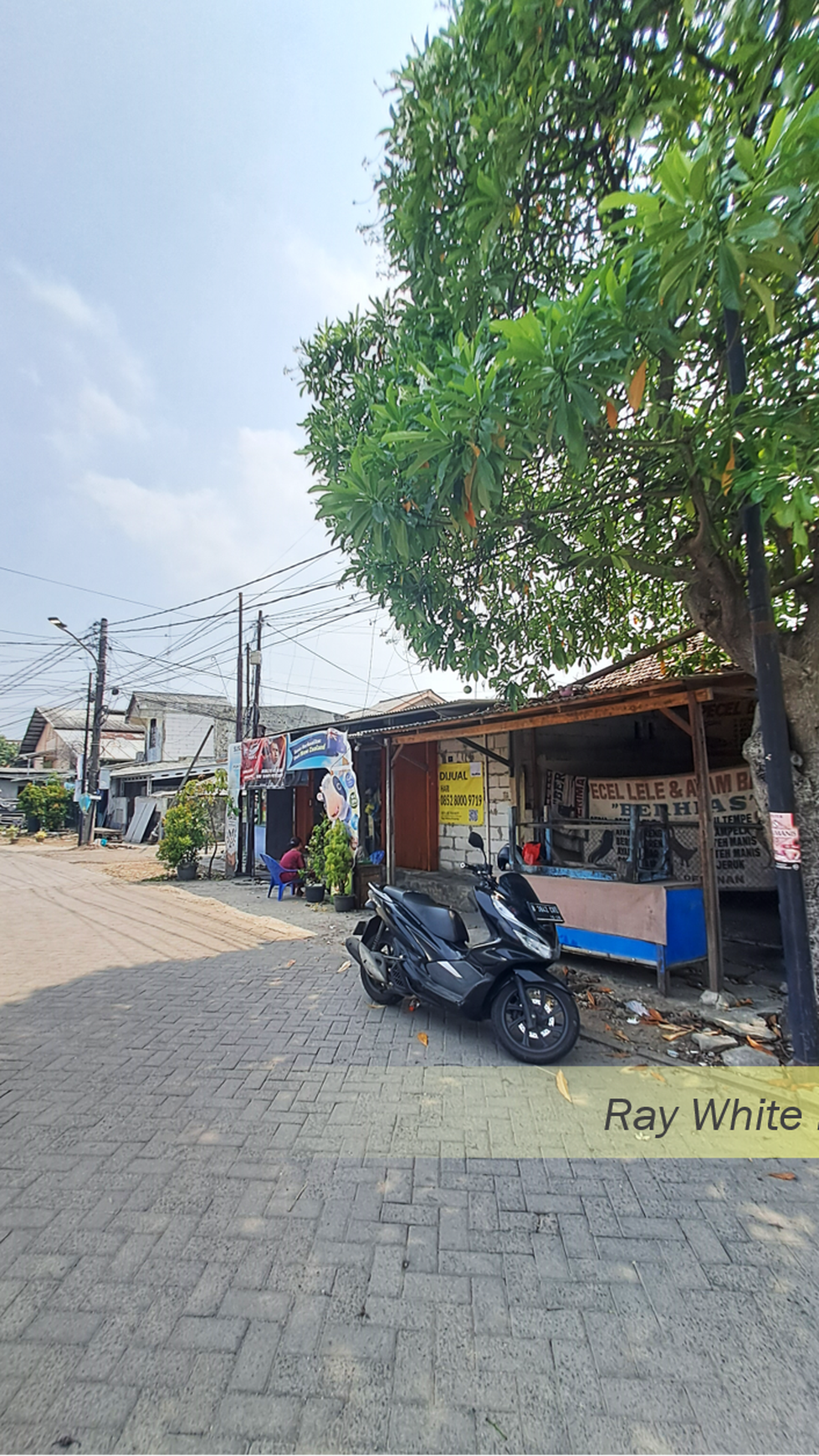 Ruang Usaha Hitung Tanah di Perempatan Jalan Utama Sukasari, Kota Tangerang