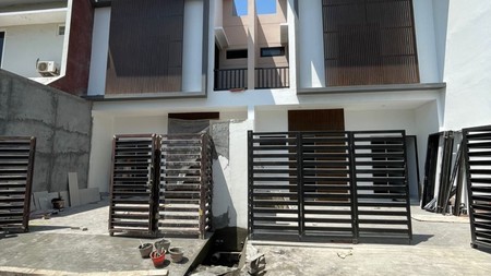 Dijual Rumah Baru Sutorejo Utara - Surabaya Timur dekat kampus ITS, Pakuwon City, Galaxy Mall