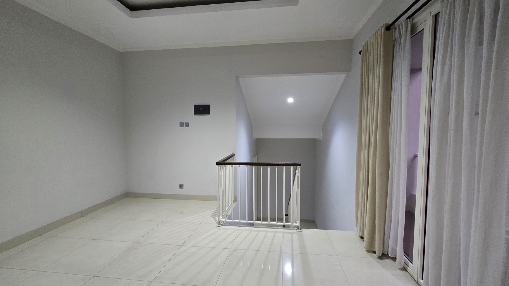 Rumah Nyaman dan Siap Huni di Cluster Kebayoran Essence, Bintaro Sektor 9 