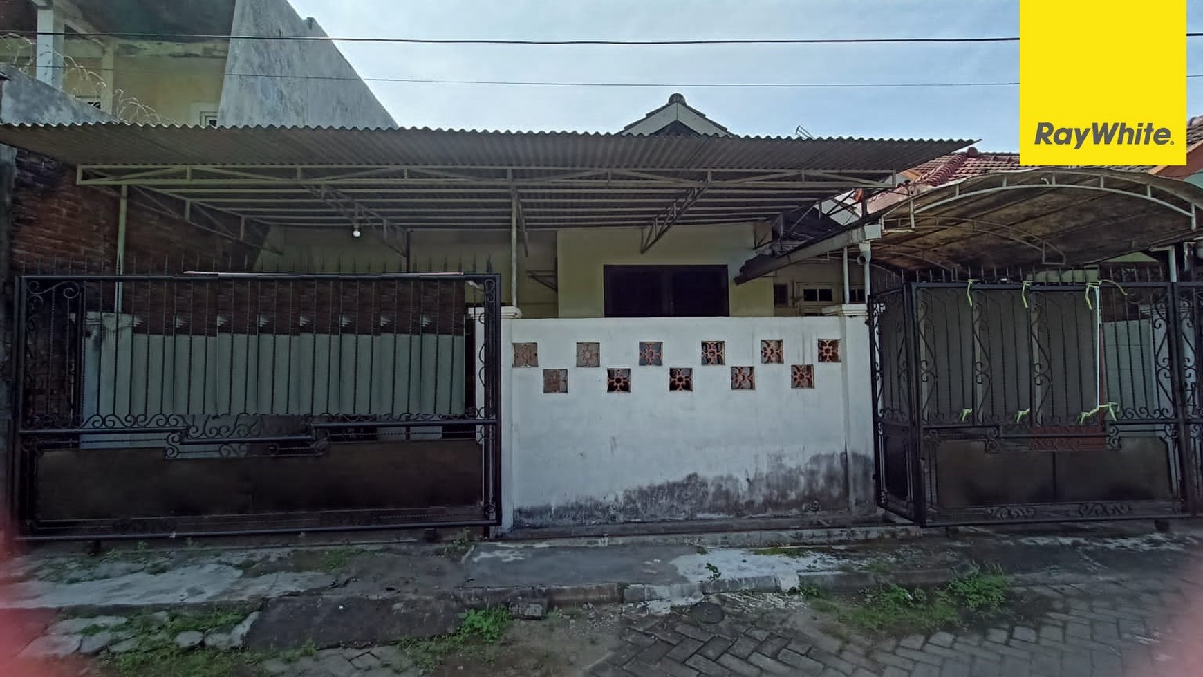 Dijual Rumah di Siwalankerto Permai Surabaya