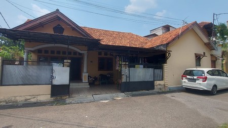 Rumah Di Pejaten Timur