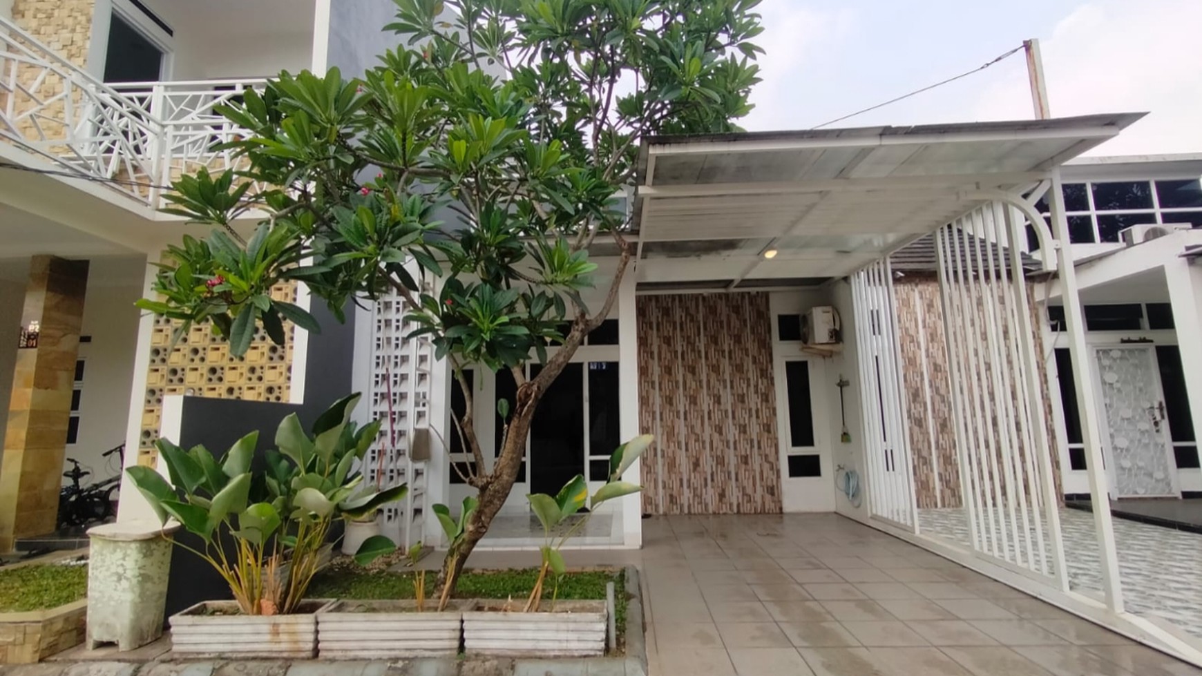 Rumah Dijual di Cimuning Bekasi Timur - Renovasi, Cluster Aman 24 Jam!