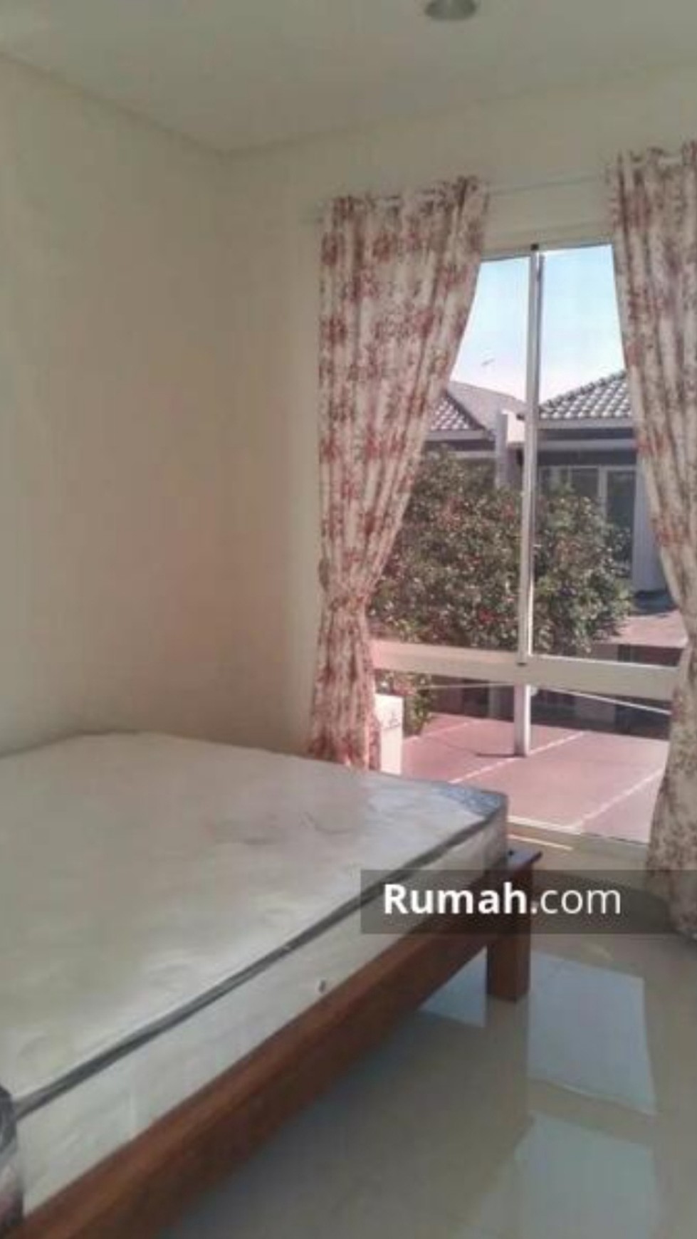 Flash Rent. Rumah Bagus Residence One, Serpong..