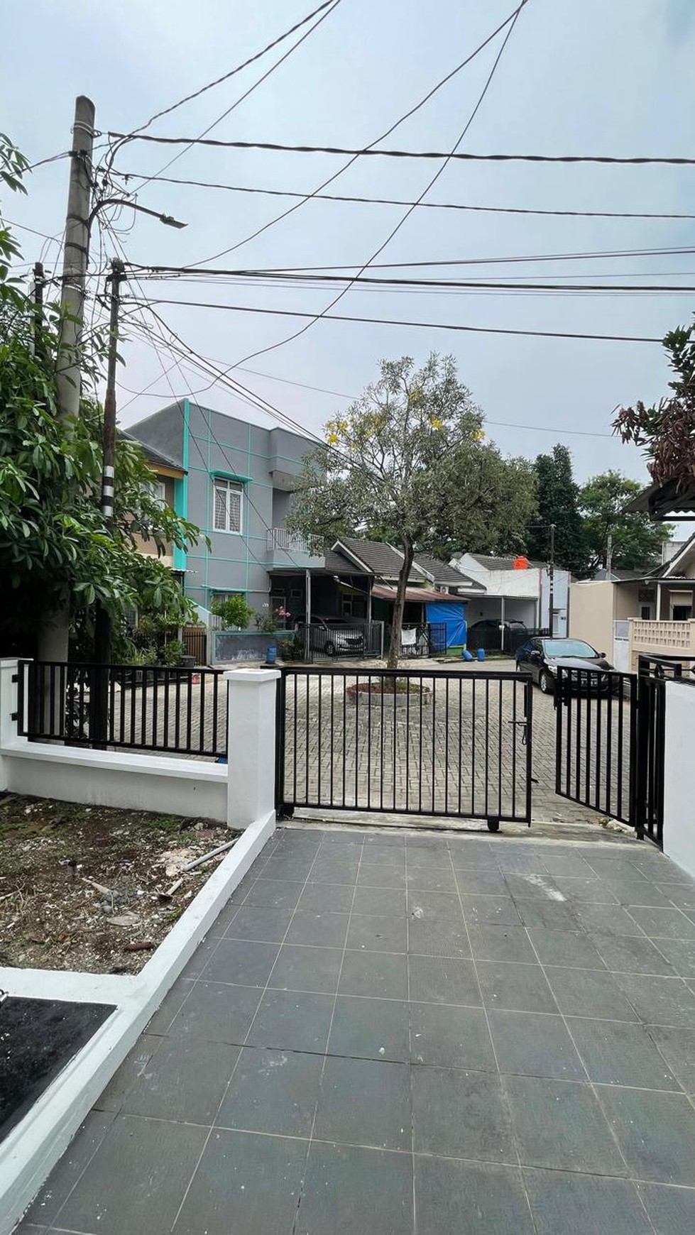 Rumah Cantik Siap Huni dengan Hunian Nyaman & Strategis @Serpong