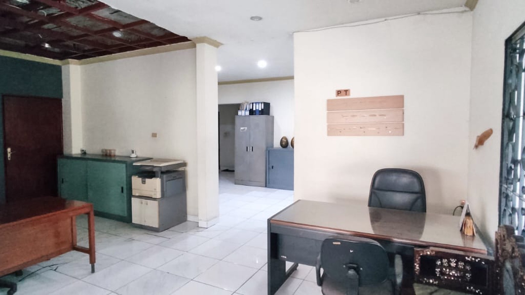 Dijual Rumah Kantor di Jl. Hayam Wuruk