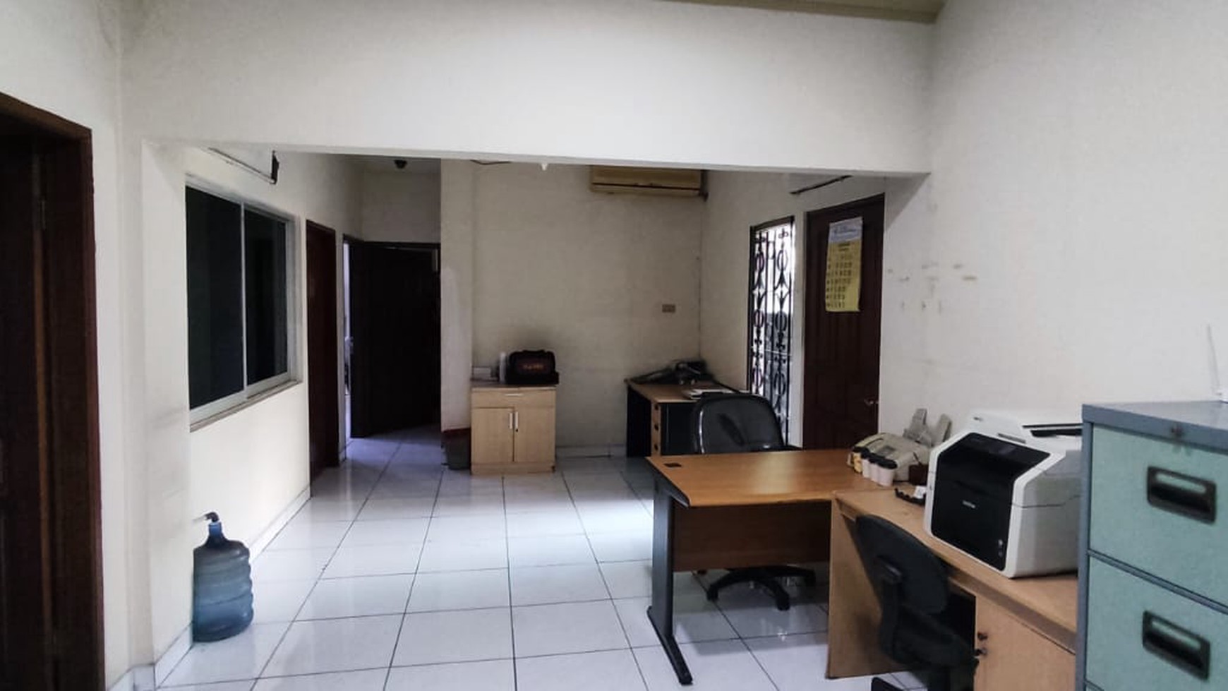 Dijual Rumah Kantor di Jl. Hayam Wuruk