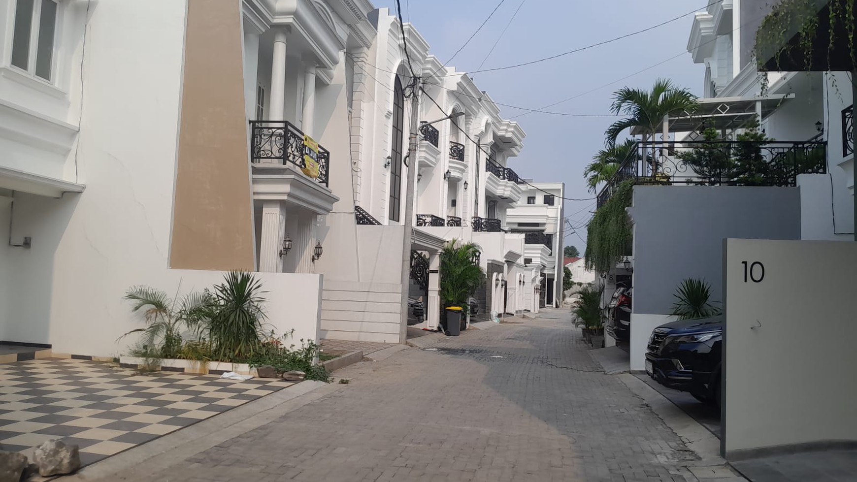 Rumah Hitung Tanah Area Cipete