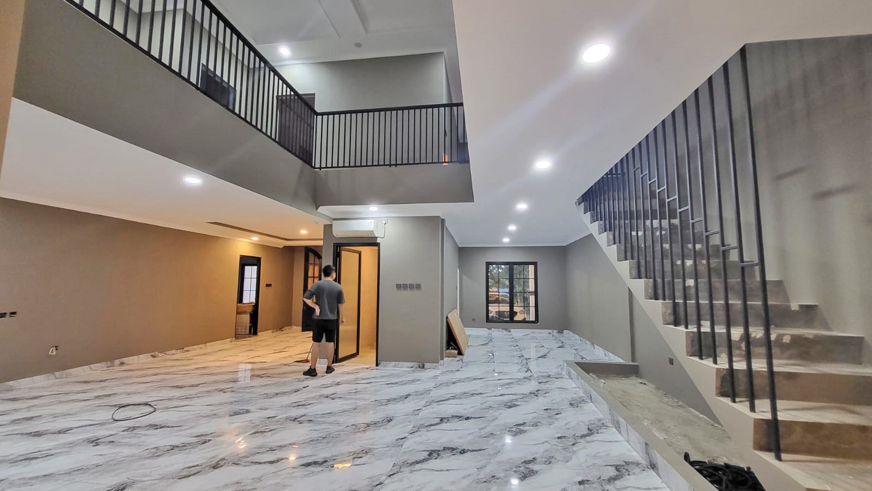 Rumah Hitung Tanah Area Cipete