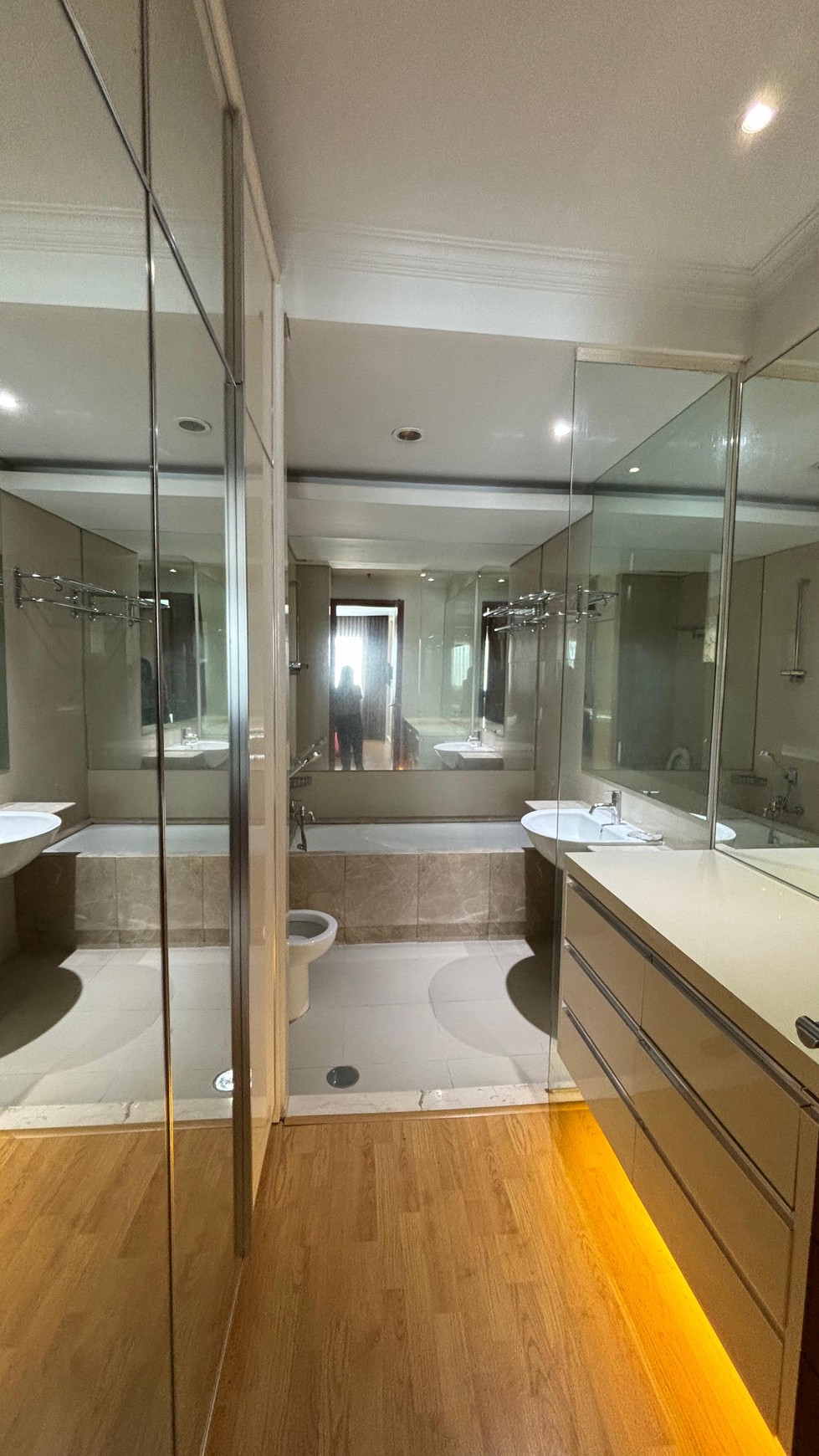 Rumah Hitung Tanah Area Cipete