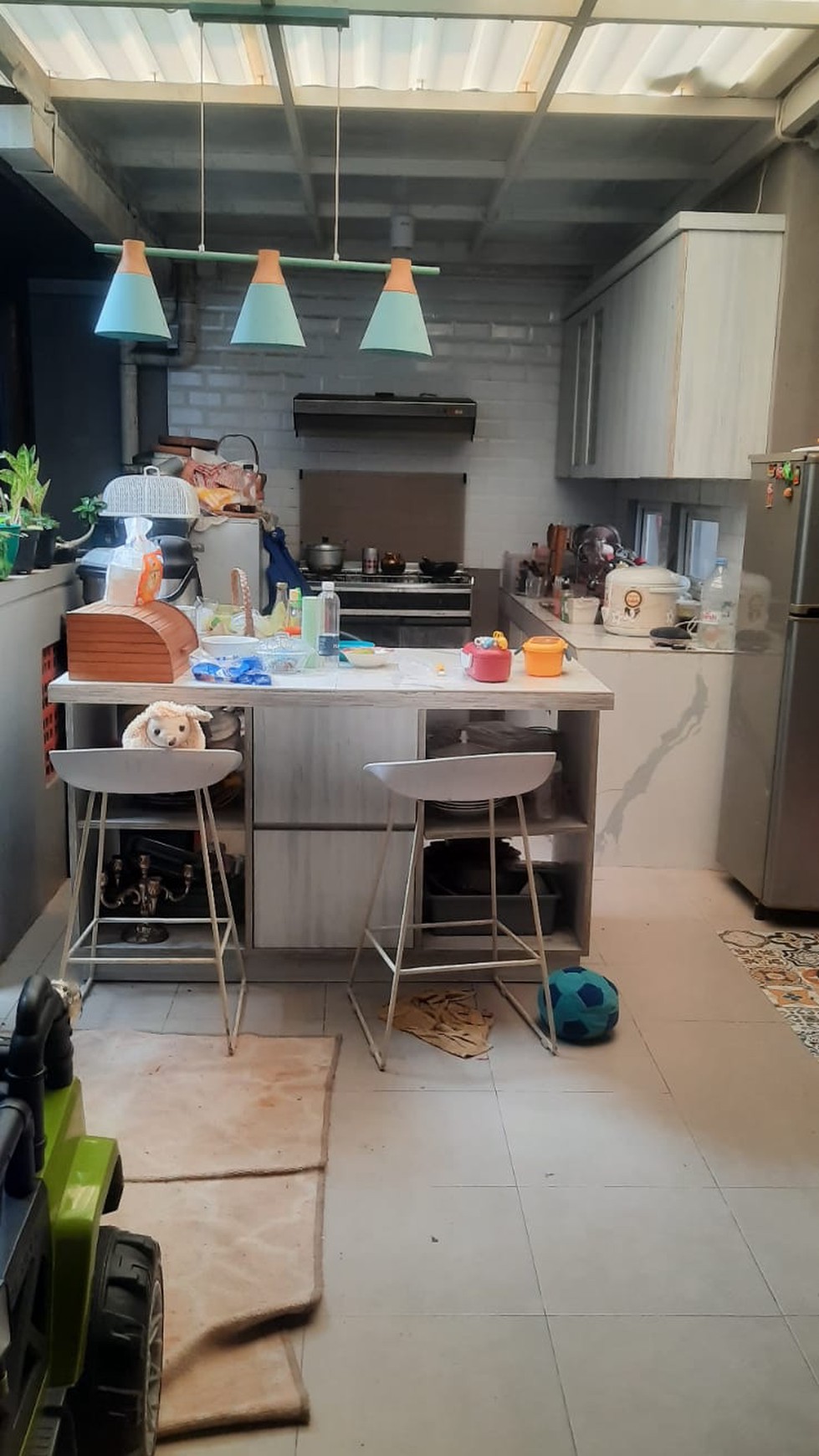 Rumah Hitung Tanah Area Cipete