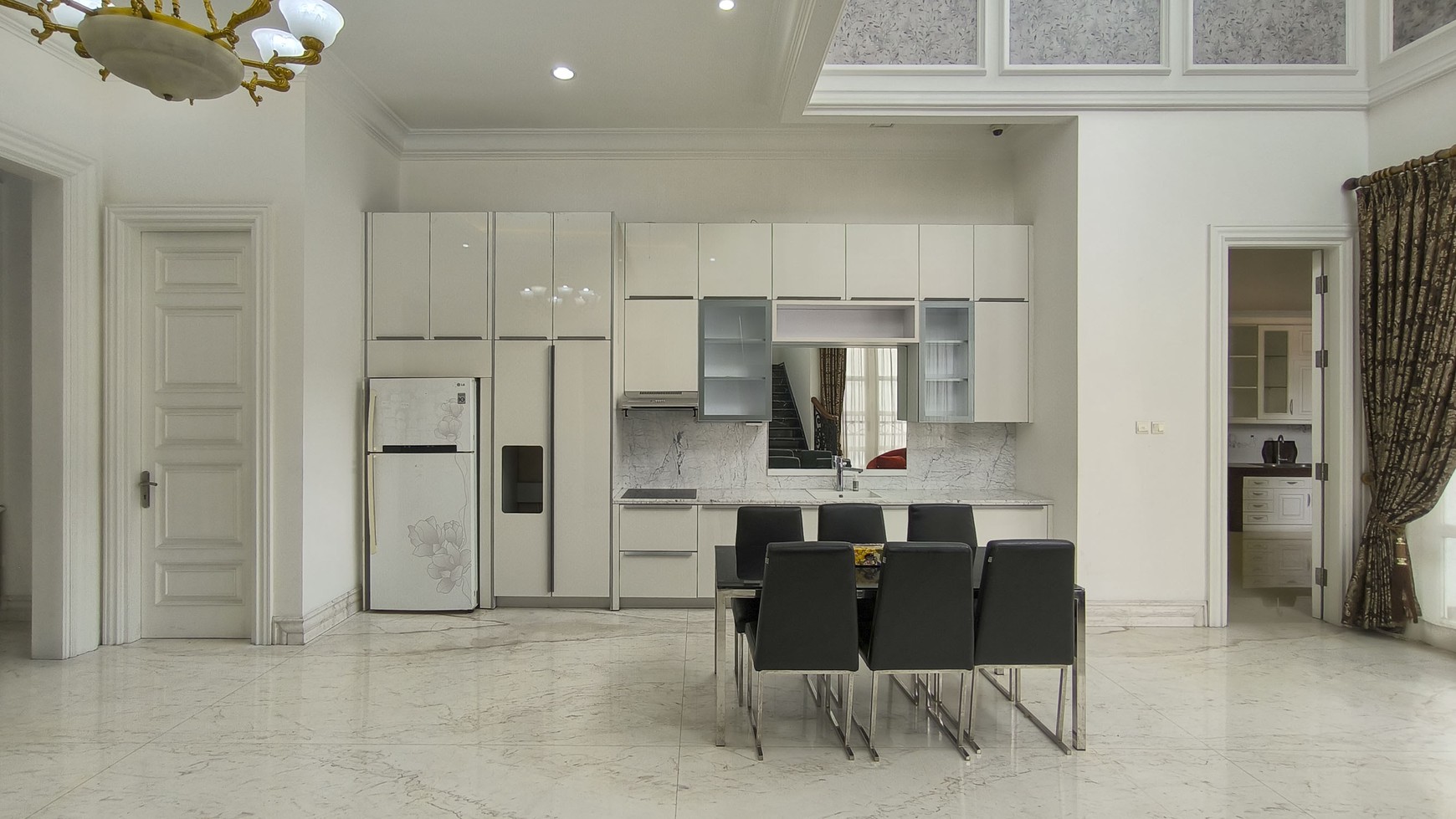 Rumah Mewah Bagus, Nyaman, dan Siap Huni di Pondok Indah, Jakarta Selatan 