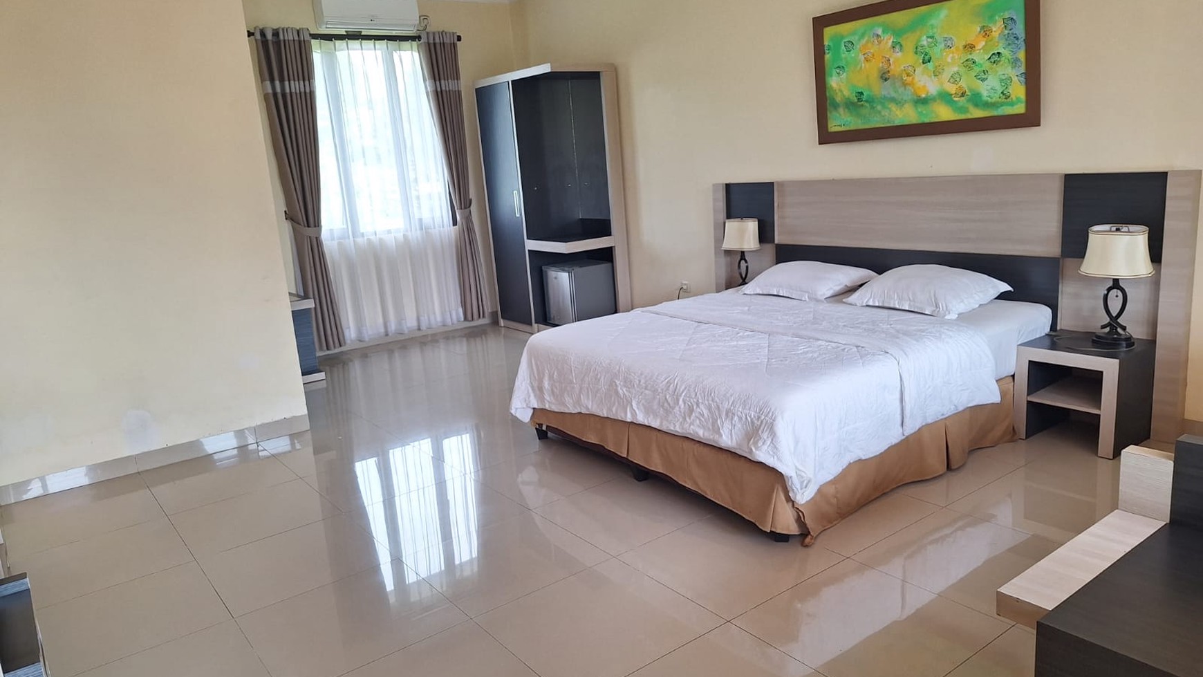 Dijual Hotel Megah di Raya Puncak Bogor