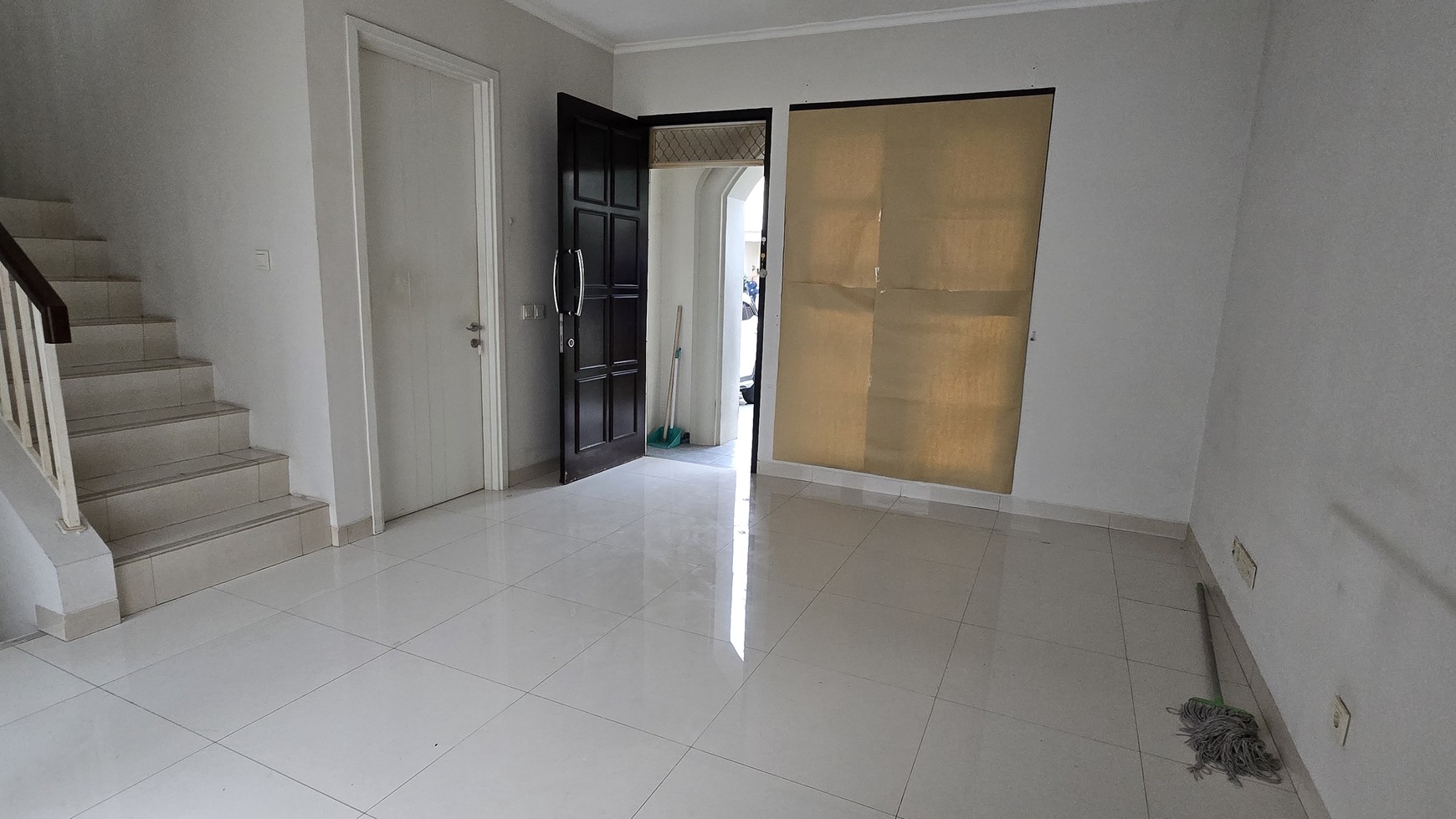 Flash Sale. Rumah bagus VIVACIA Eminent, BSD