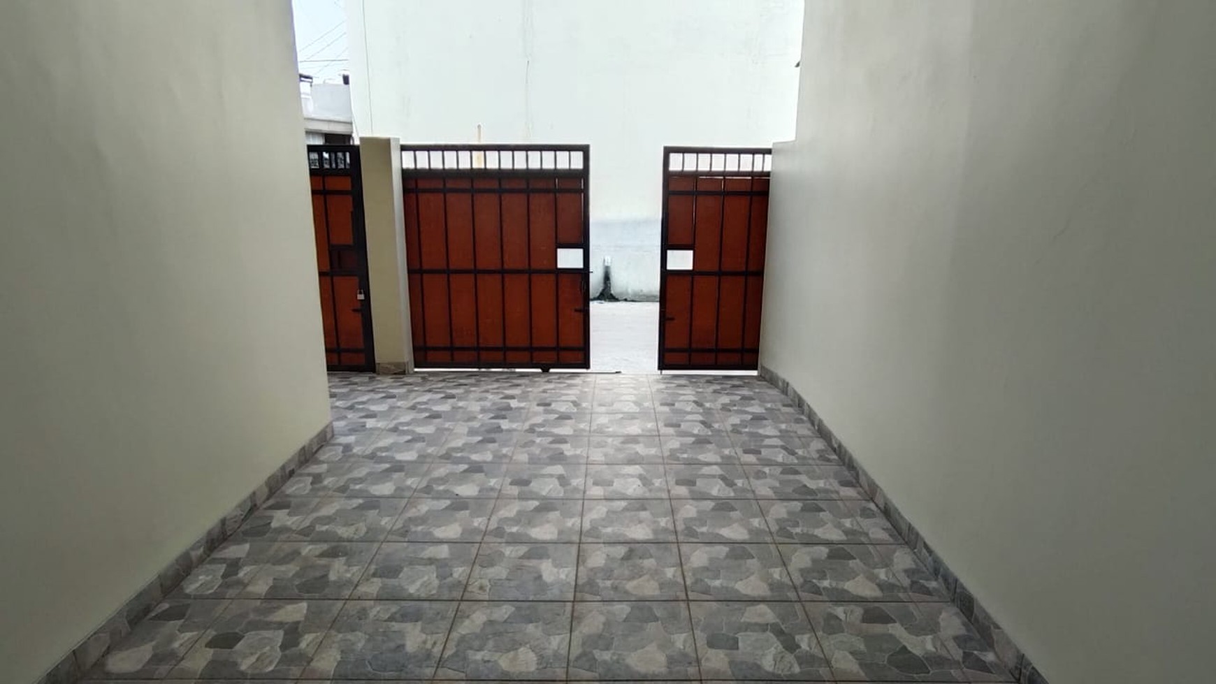 Rumah 2 lantai di Poris Indah Tangerang