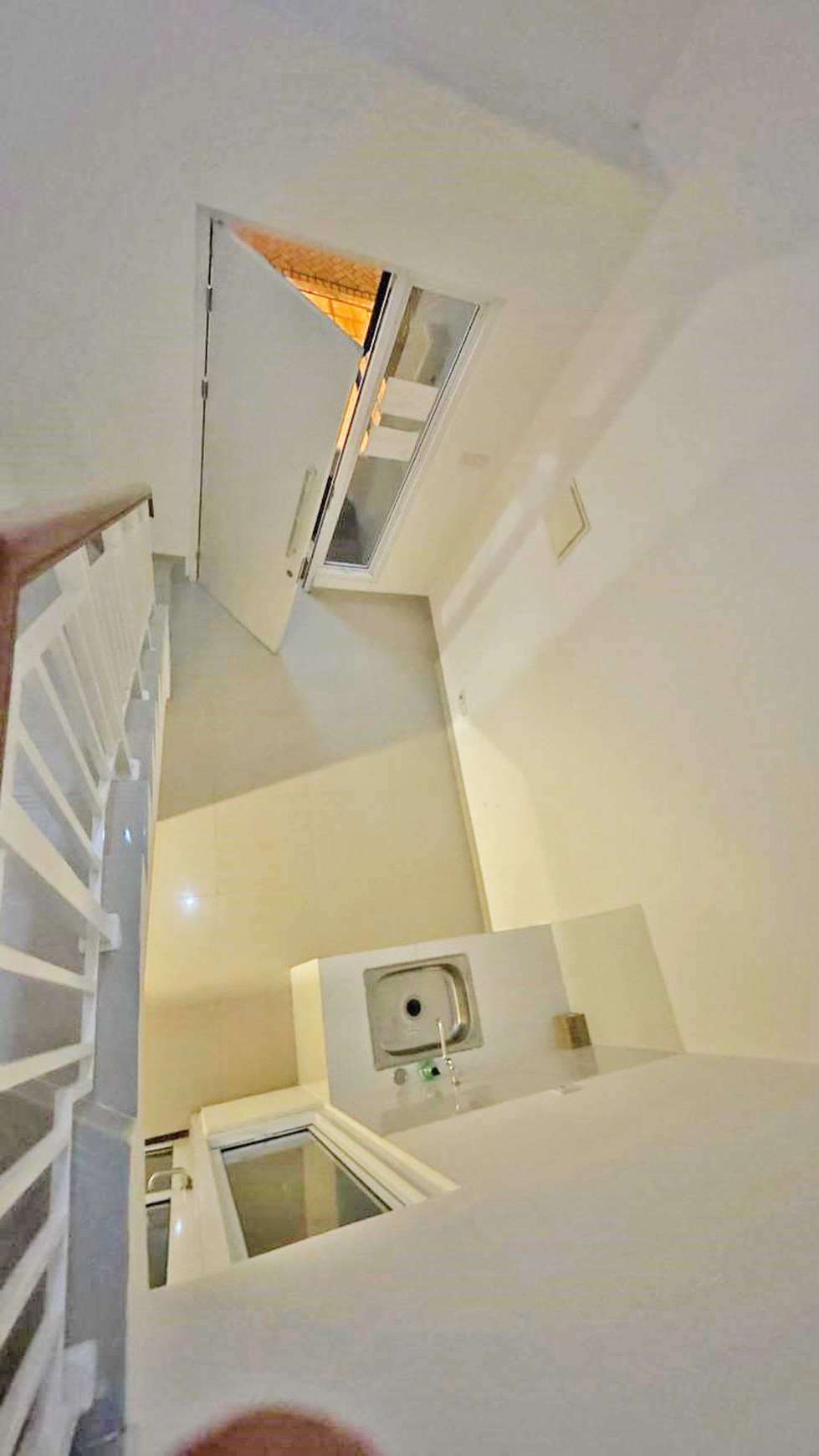 Rumah Minimalis Modern di Boston Village Gading Serpong