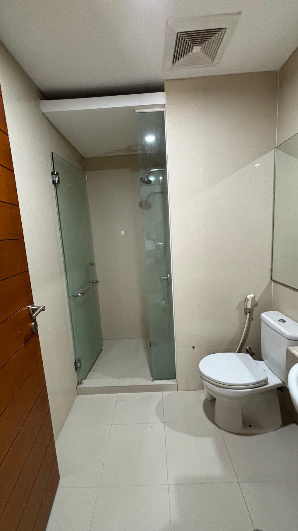 Disewakan Apartemen Waterplace De Residence Tower D