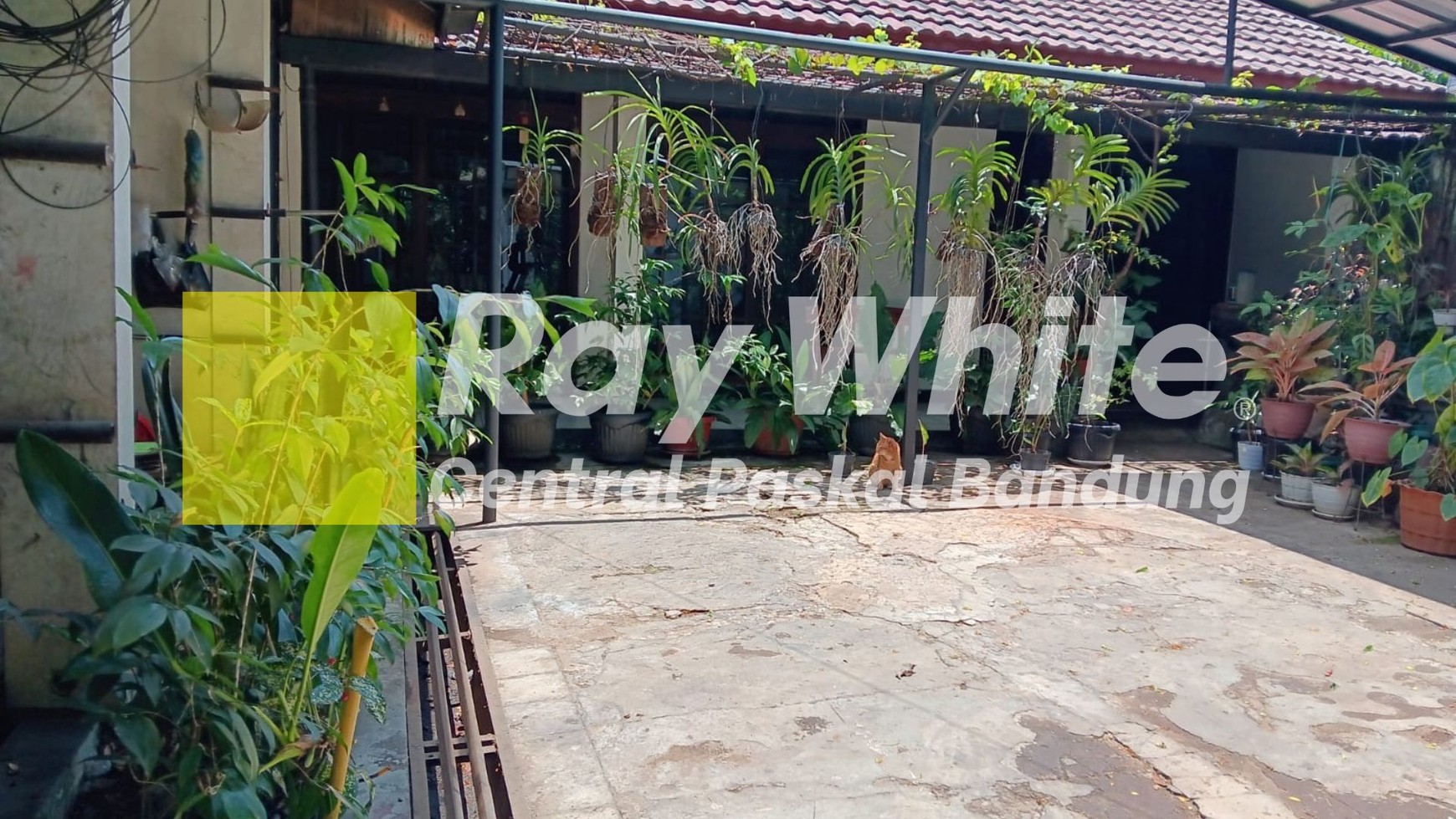 Rumah Model lama di Sayap Dago Bandung