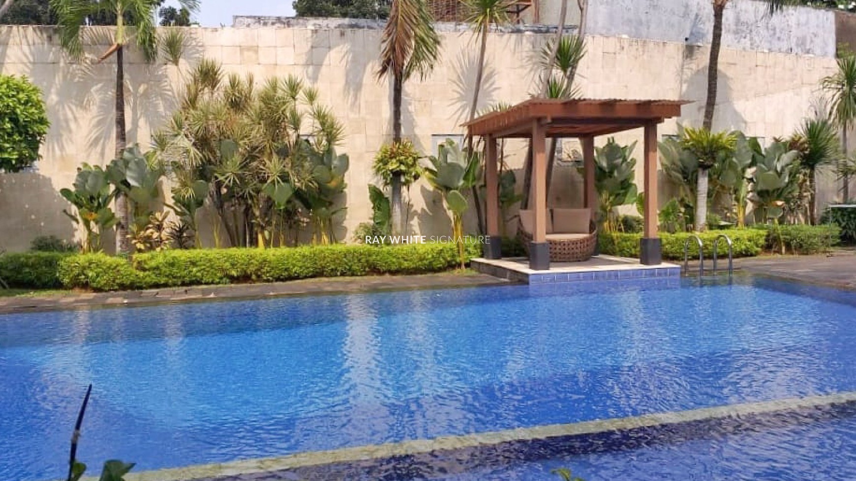 Rumah Hitung Tanah Area Cipete