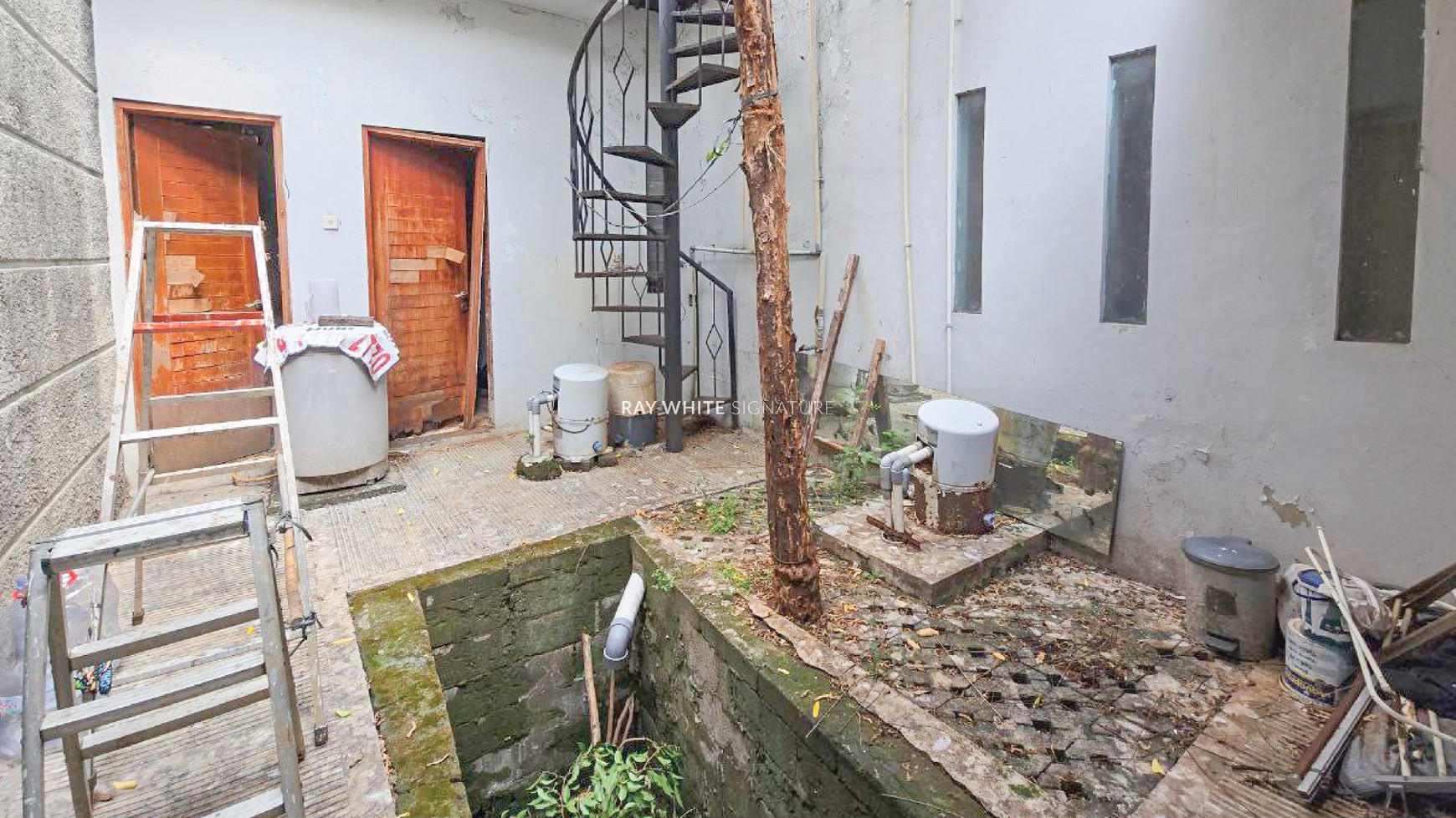 Rumah Hitung Tanah Area Cipete