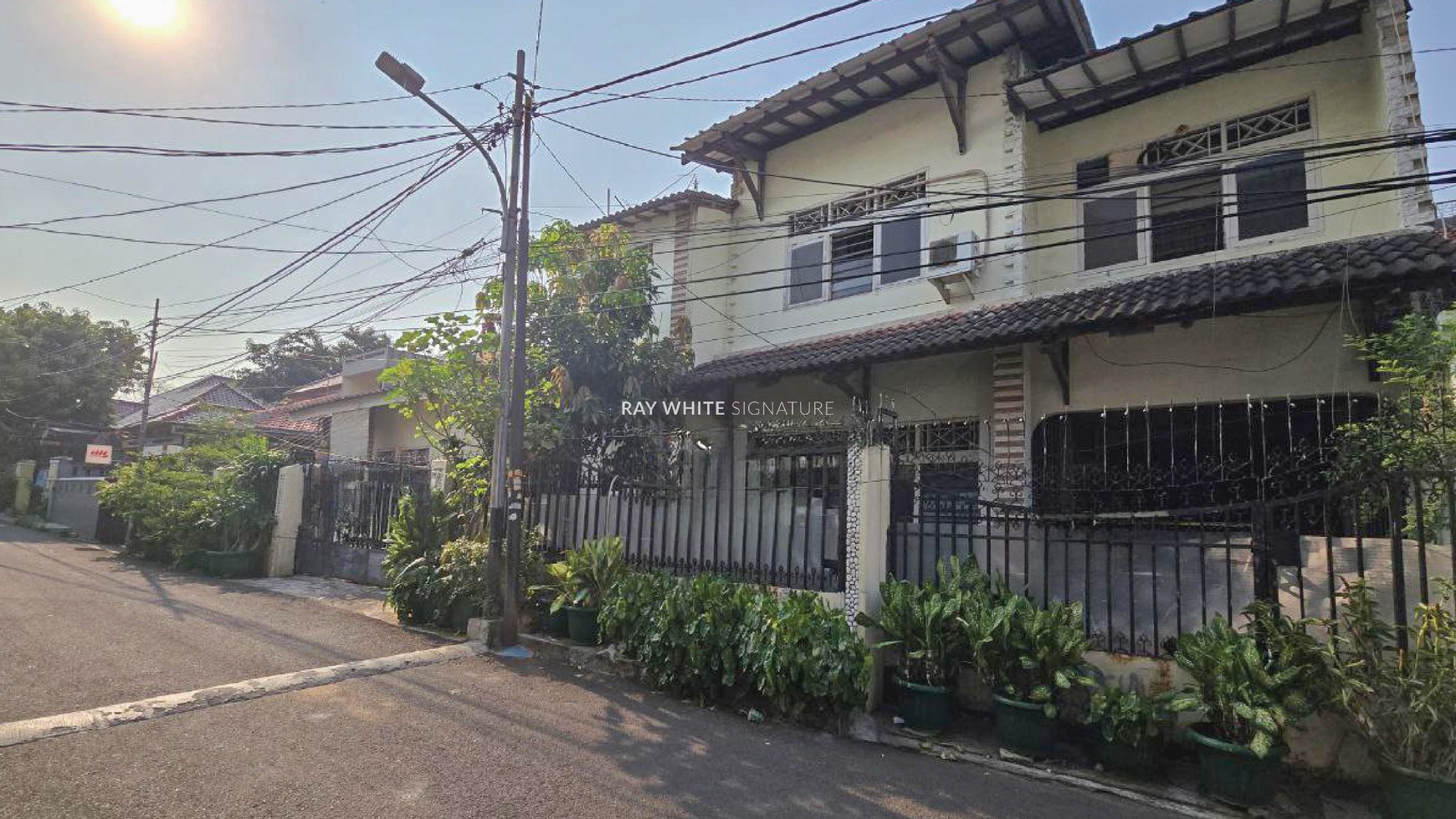 Rumah Hitung Tanah Area Cipete